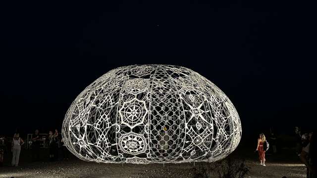 Illustration d'une exposition de la Biennale des Arts 2025